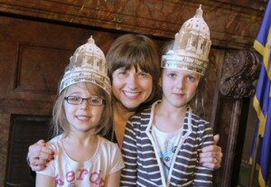 Wonderful to welcome these young visitors in their "Capitol Crowns" to the House Chambers!